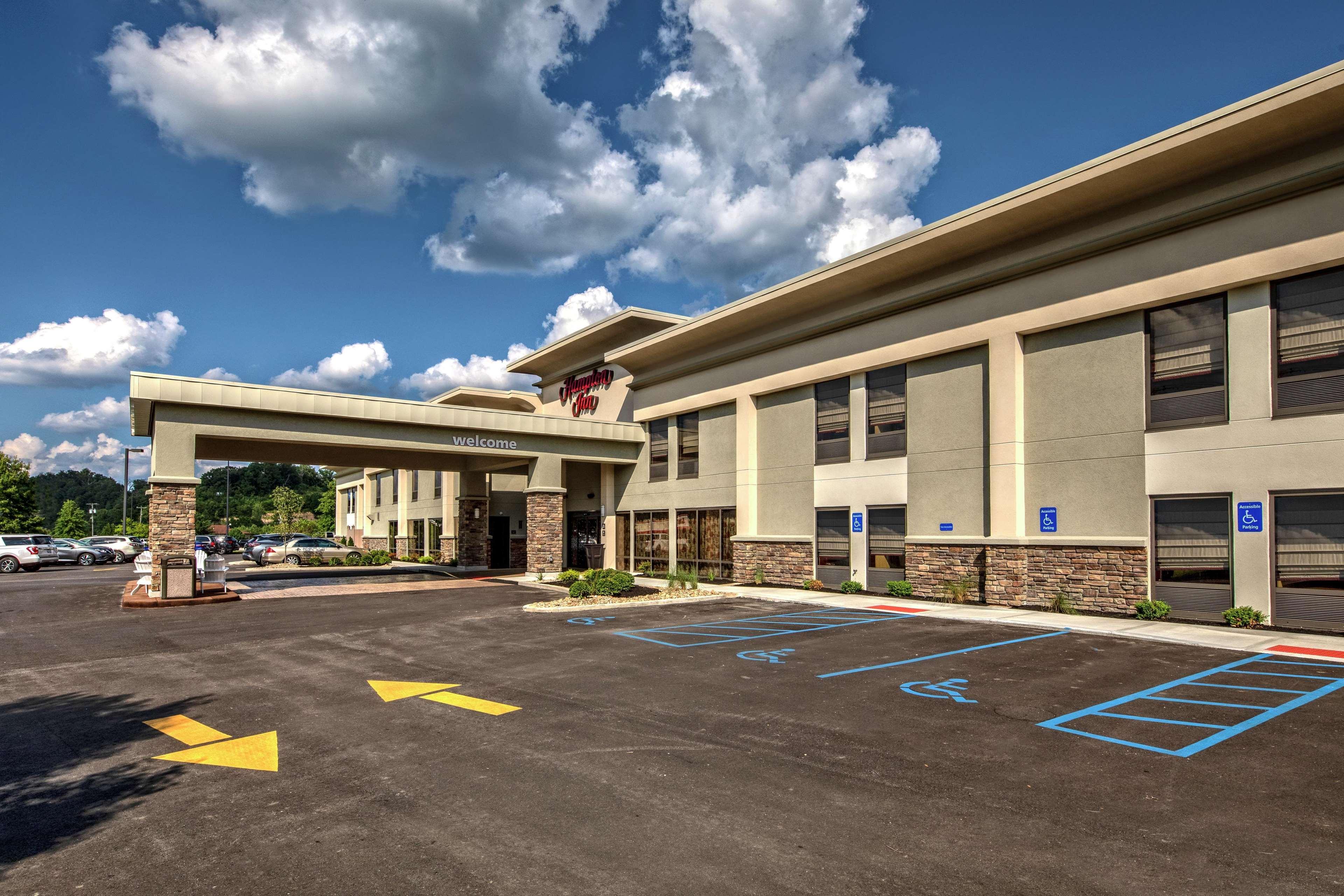 Hampton Inn Ashland Bagian luar foto