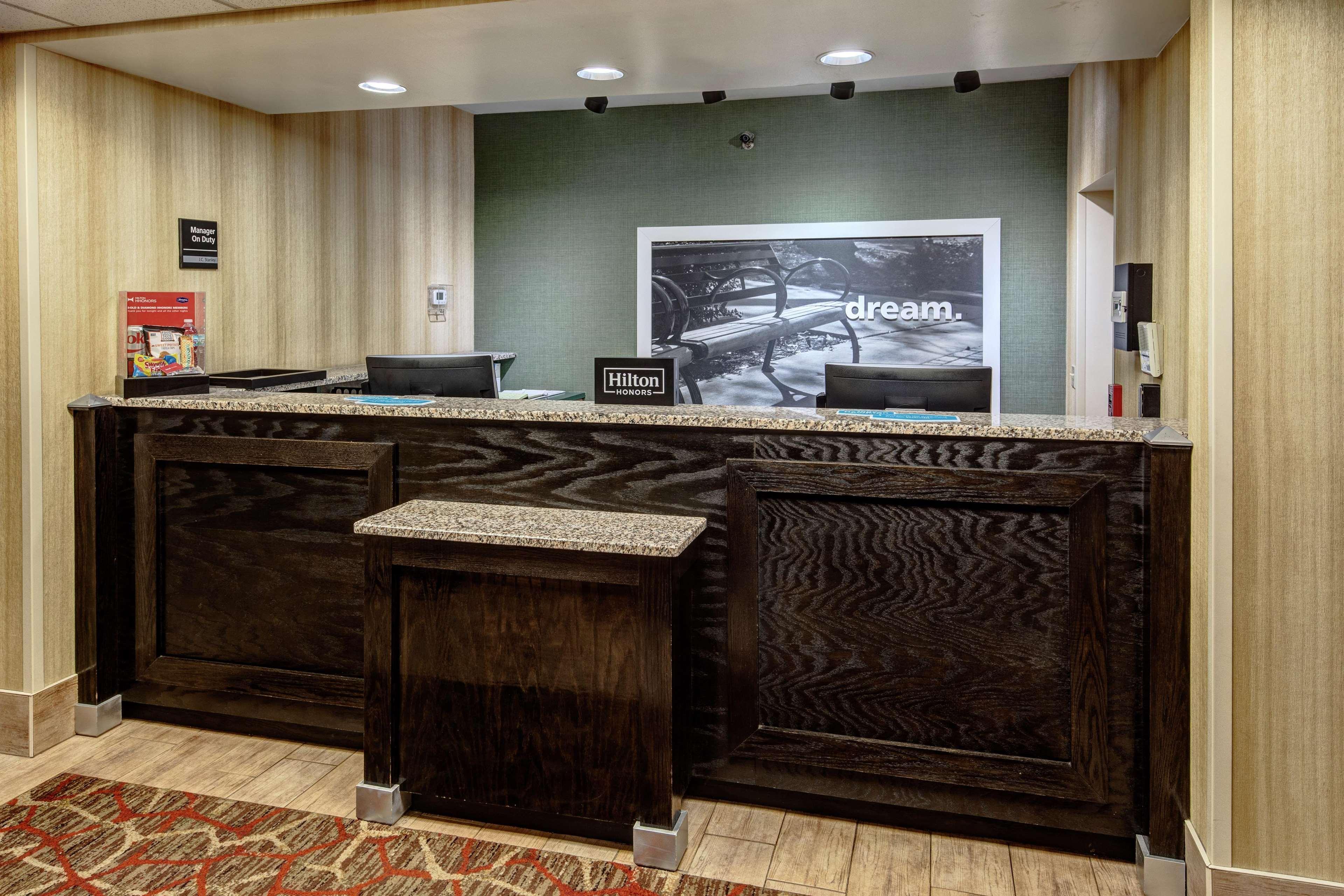 Hampton Inn Ashland Bagian luar foto