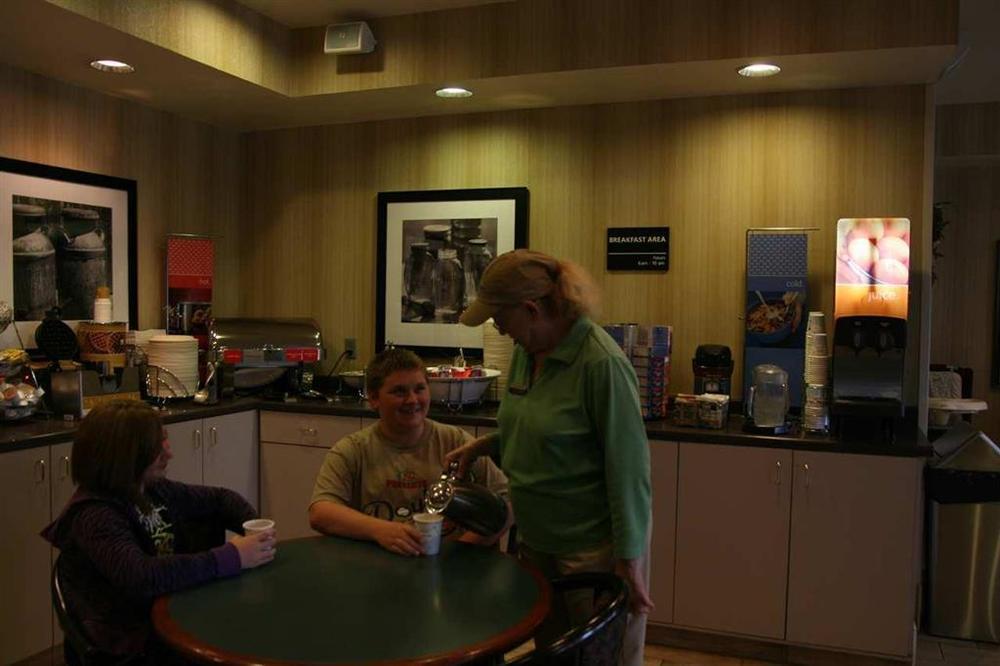 Hampton Inn Ashland Bagian luar foto