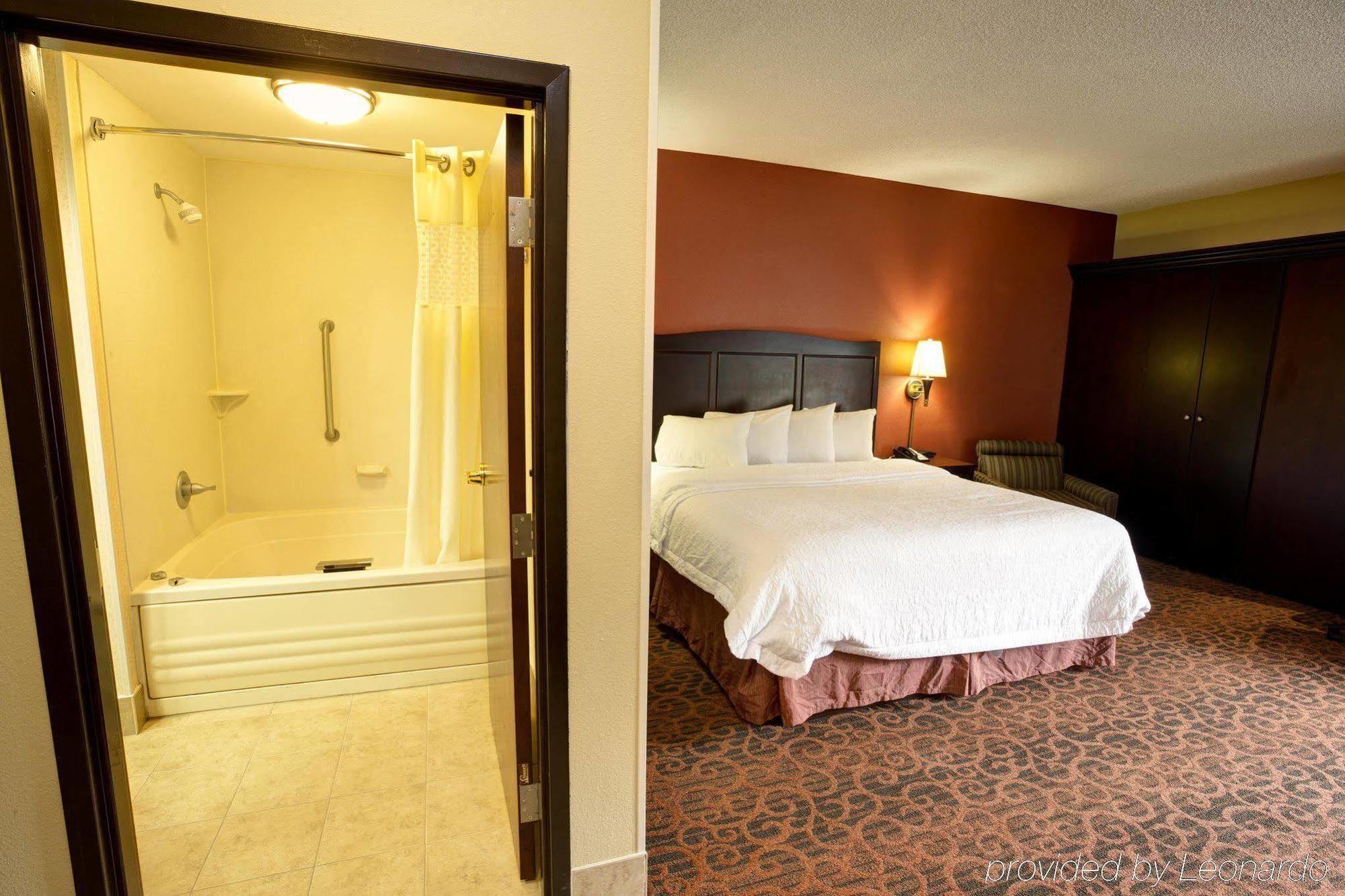Hampton Inn Ashland Bagian luar foto